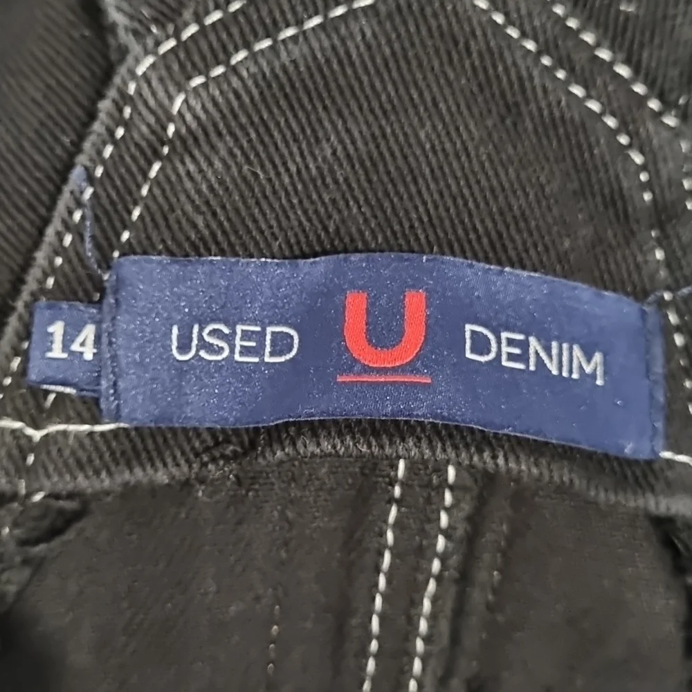 Used denim, black pinafore, size 14 with pockets, 90s style. - Picture 8 of 9